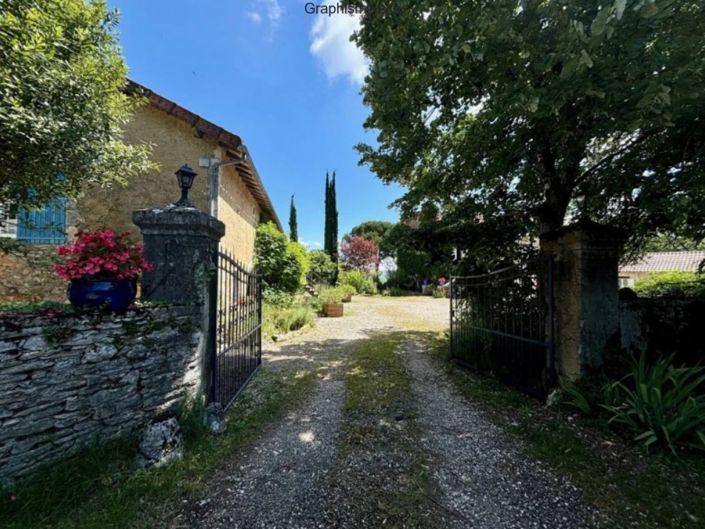 Image No.5-5 Bed House for sale