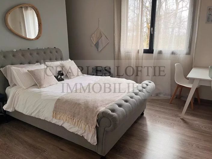 Image No.21-4 Bed House for sale