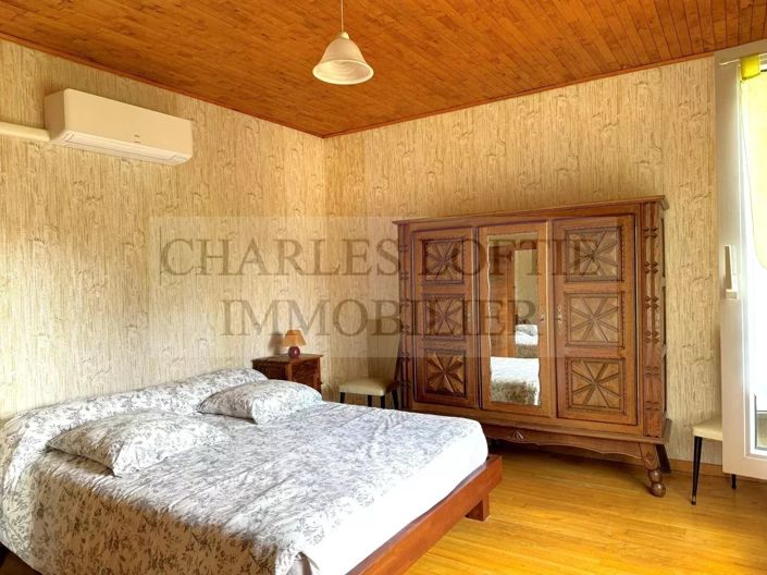 Image No.16-5 Bed House for sale