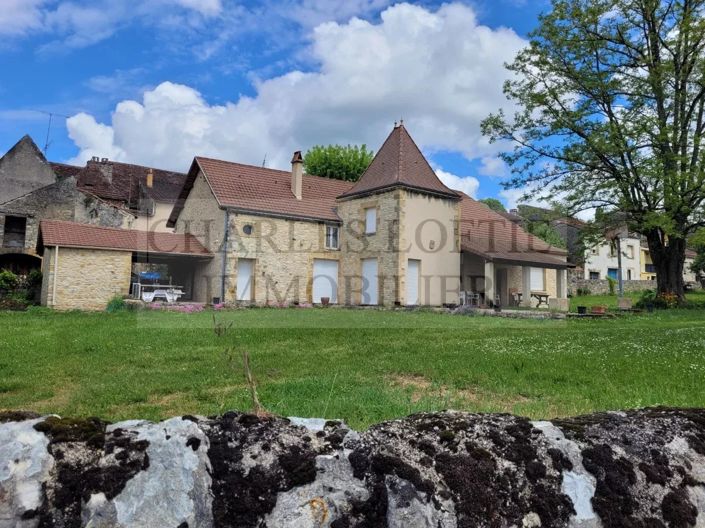 Image No.18-5 Bed House for sale
