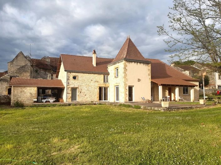 Image No.6-5 Bed House for sale