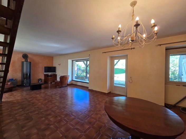 Image No.12-3 Bed House for sale