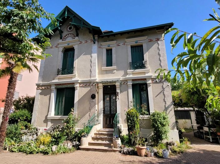 Image No.1-Maison de 4 chambres à vendre à Laroque-des-Arcs