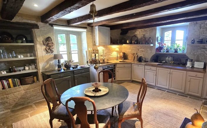 Image No.8-3 Bed House for sale