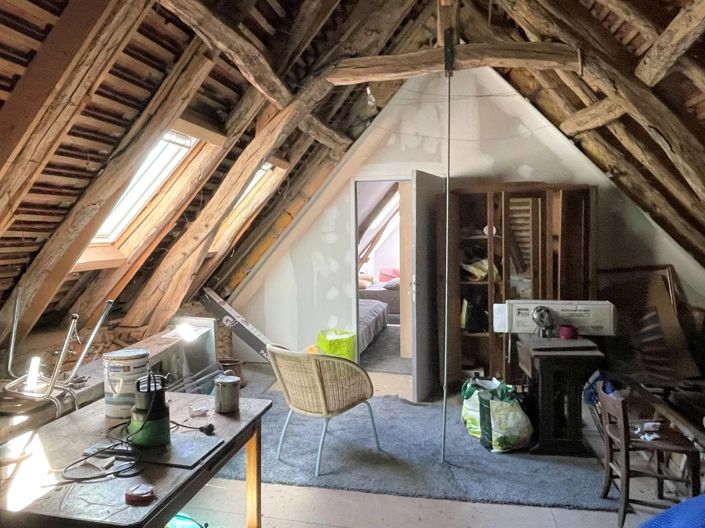 Image No.12-1 Bed House for sale