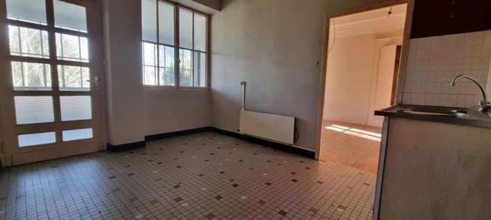 Image No.10-2 Bed House for sale