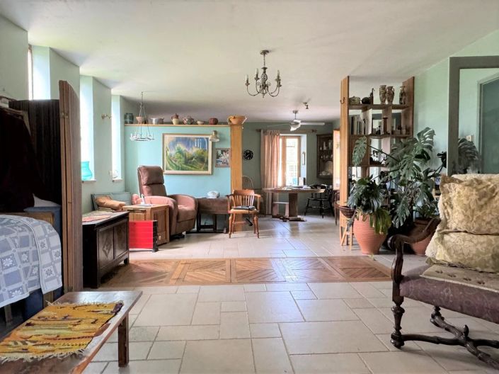 Image No.12-2 Bed House for sale