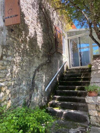 Image No.24-4 Bed House for sale