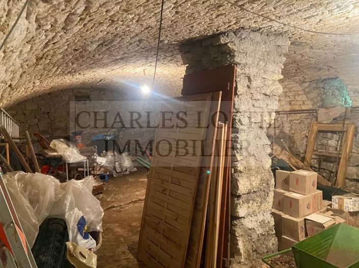 Image No.25-4 Bed House for sale