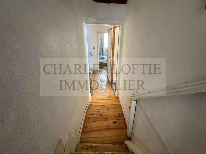 Image No.7-4 Bed House for sale