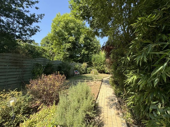 Image No.17-3 Bed House for sale