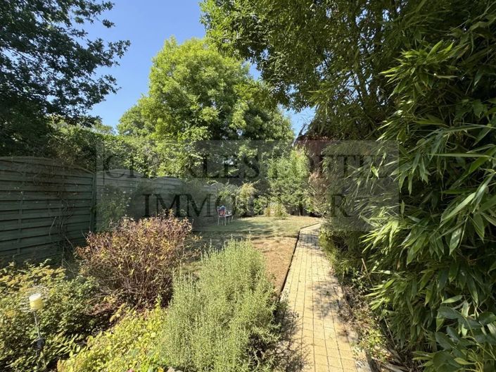 Image No.17-3 Bed House for sale