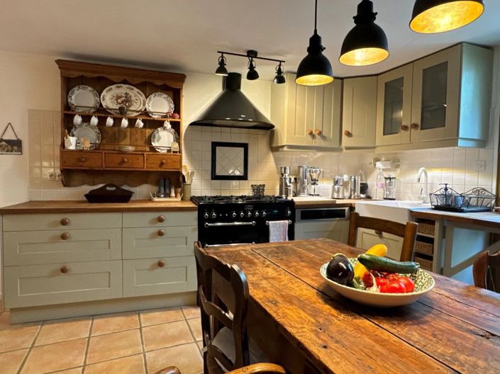 Image No.6-3 Bed House for sale