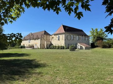 1 - Cazals, House