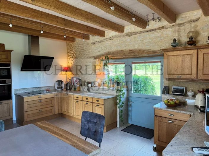 Image No.12-6 Bed House for sale