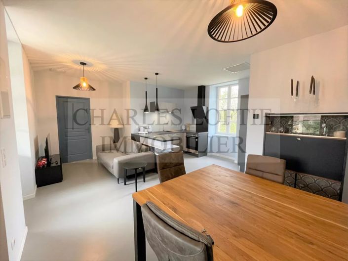 Image No.20-6 Bed House for sale