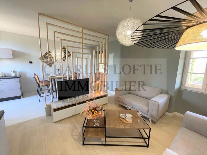 Image No.29-6 Bed House for sale