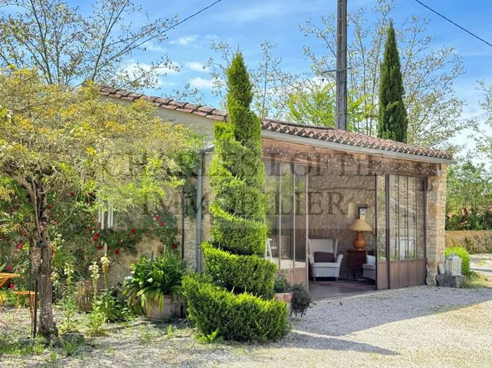 Image No.6-6 Bed House for sale