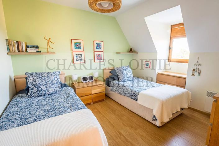 Image No.12-3 Bed House for sale