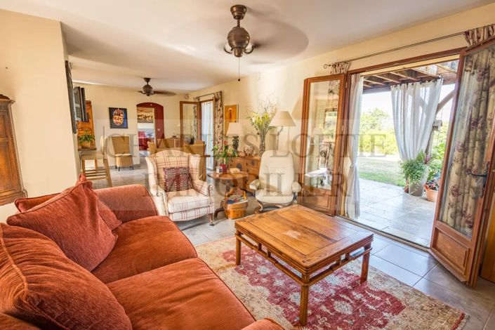 Image No.3-3 Bed House for sale
