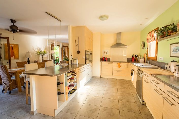 Image No.6-3 Bed House for sale