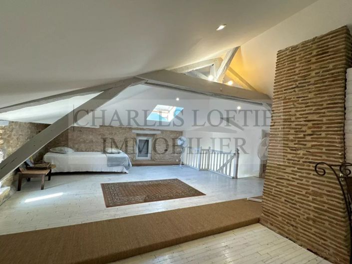 Image No.13-10 Bed House for sale
