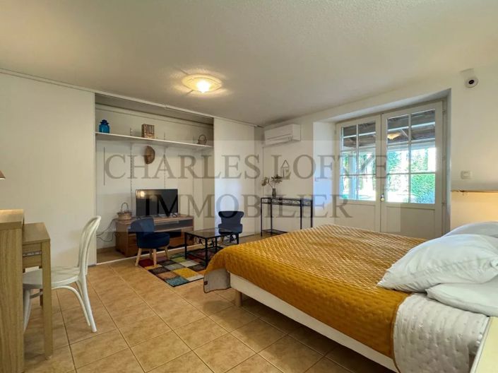 Image No.18-10 Bed House for sale