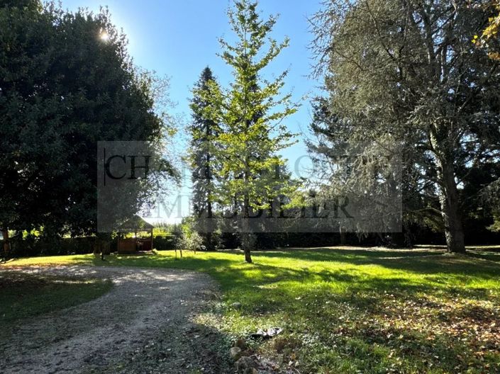 Image No.23-10 Bed House for sale