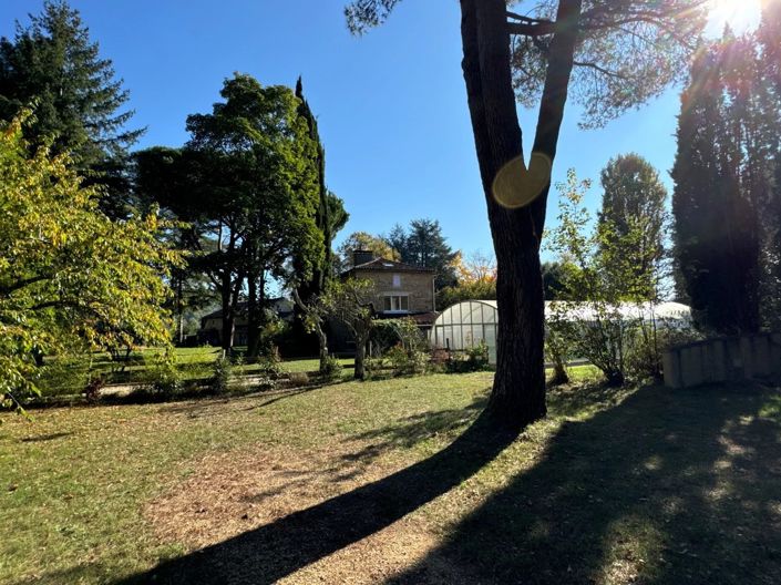 Image No.24-10 Bed House for sale