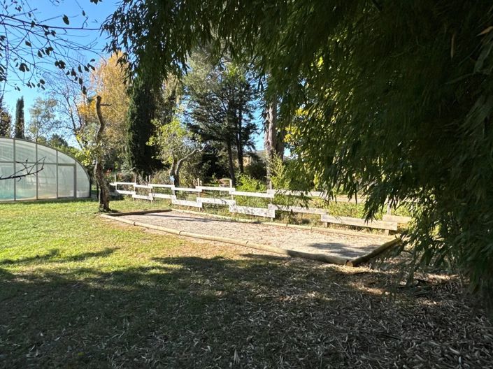 Image No.25-10 Bed House for sale