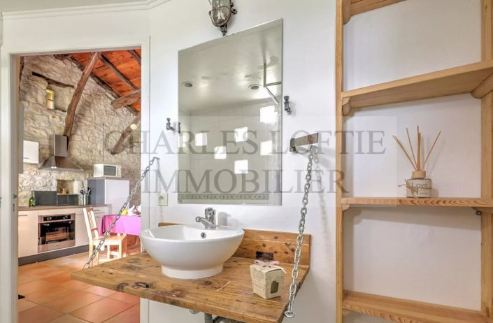 Image No.17-8 Bed House for sale