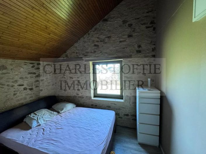 Image No.8-3 Bed House for sale