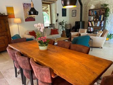 4ebfd49d585339168b672a11eec485b99336e4f63c160