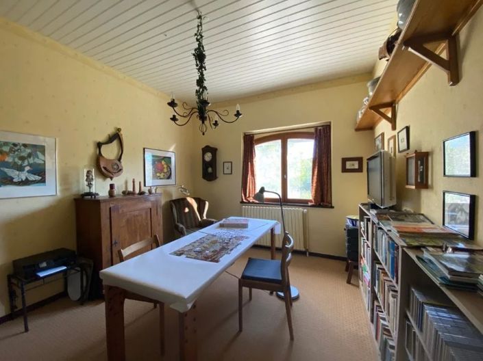 Image No.11-5 Bed House for sale