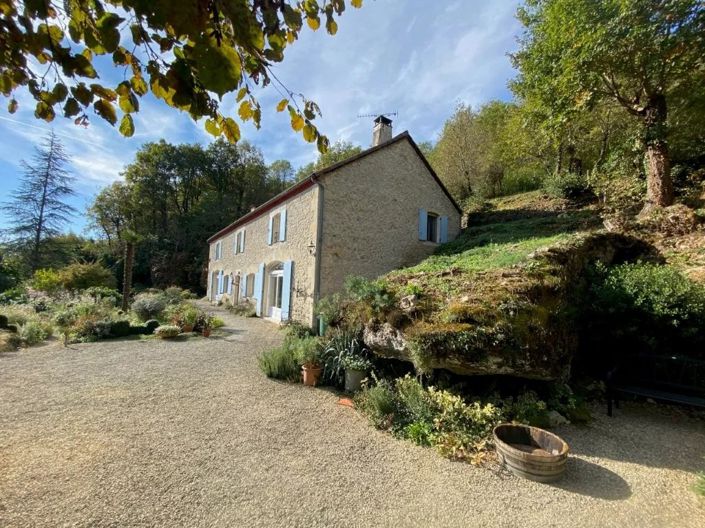 Image No.2-5 Bed House for sale