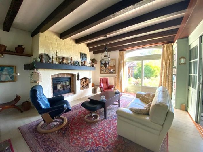 Image No.6-5 Bed House for sale