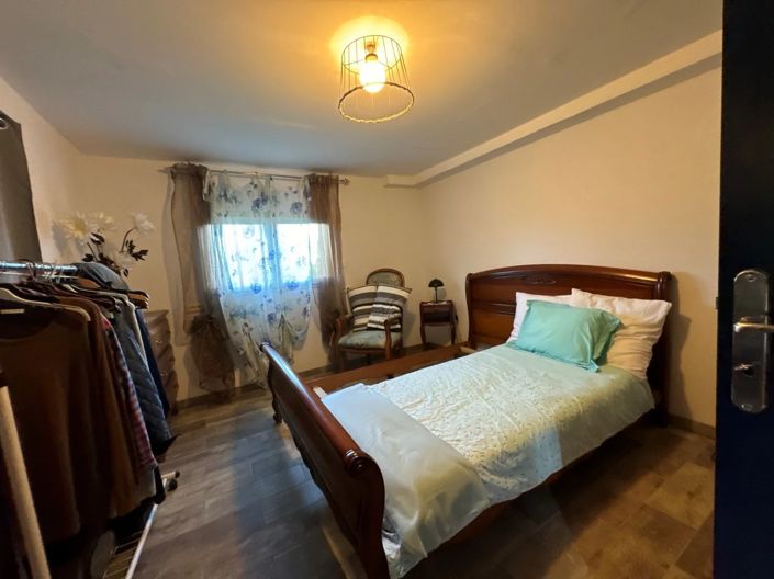 Image No.14-4 Bed House for sale