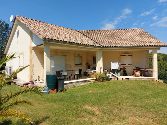 Image No.2-4 Bed House for sale