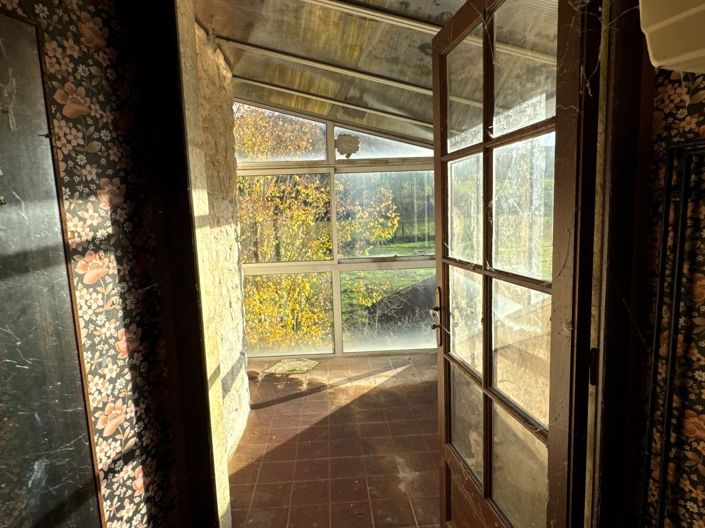 Image No.8-4 Bed House for sale