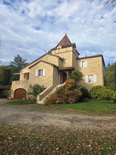 Image No.1-4 Bed House for sale