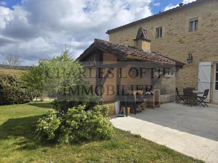 Image No.14-4 Bed House for sale