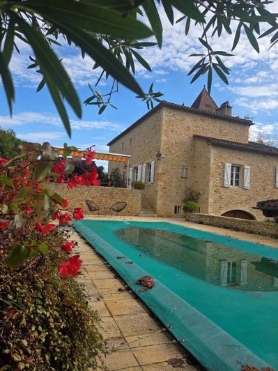 Image No.2-4 Bed House for sale