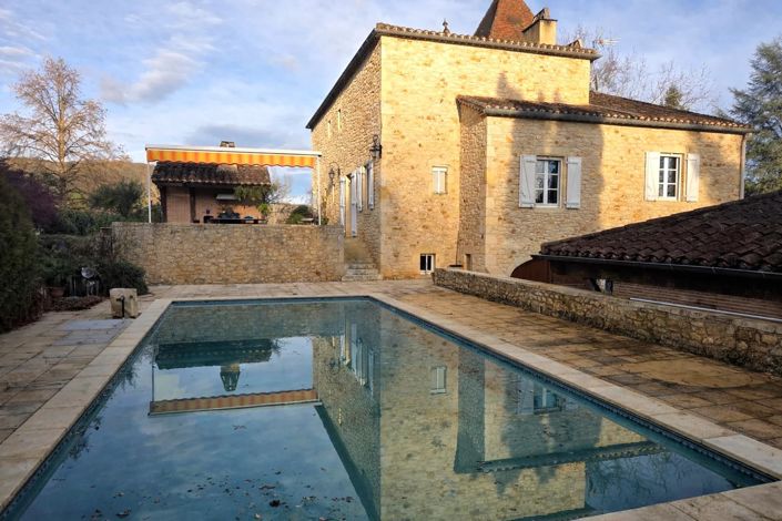 Image No.2-4 Bed House for sale