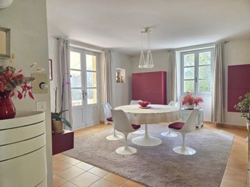 05915c422311c83a95ebf6886ff5dd588adcdc345a192