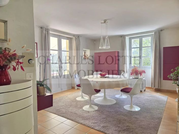 Image No.5-4 Bed House for sale