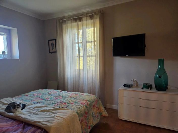 Image No.8-4 Bed House for sale