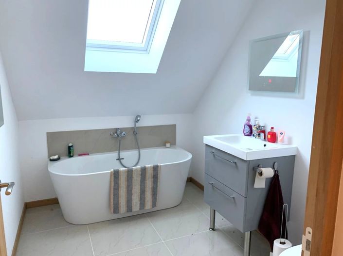 Image No.11-3 Bed House for sale