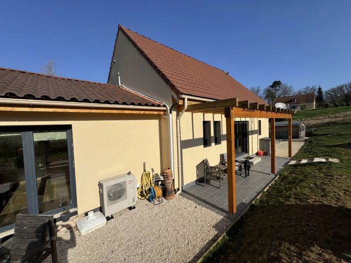 Image No.19-3 Bed House for sale