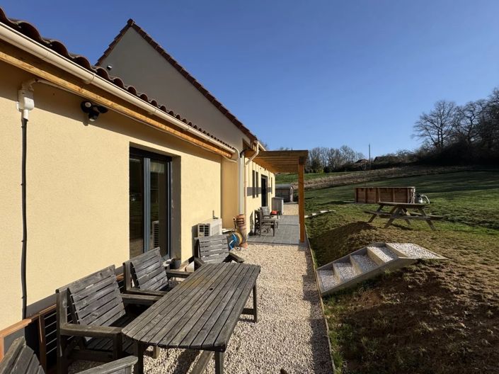 Image No.20-3 Bed House for sale