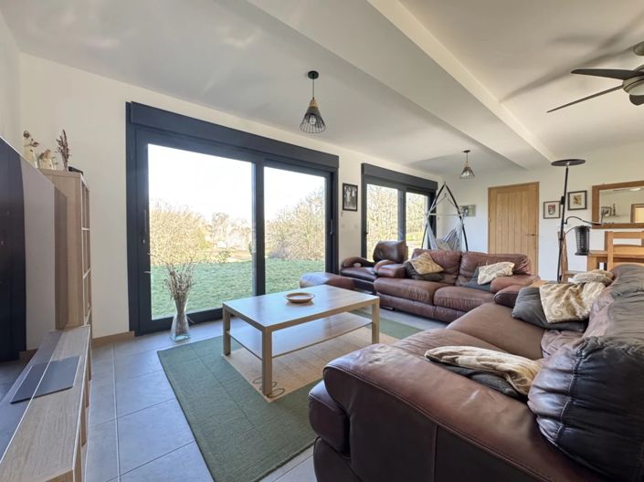 Image No.6-3 Bed House for sale